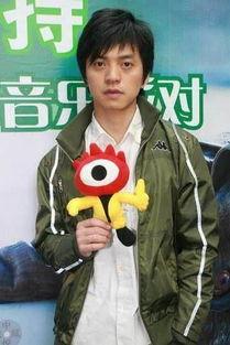 李健 家庭背景,音乐人生，家庭背景下的温暖力量  第1张