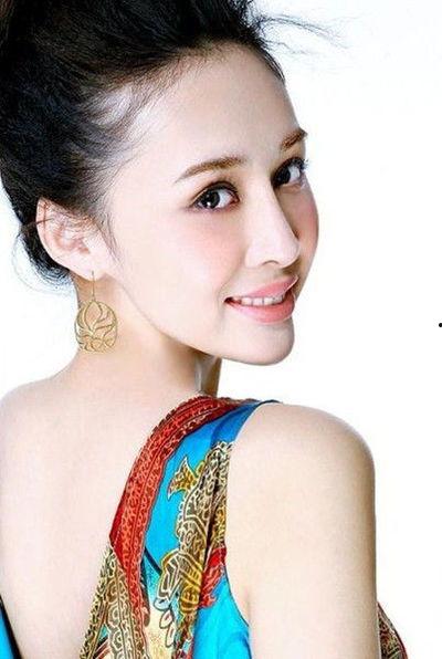 陈美行资料,璀璨星途，多才多艺的影视新星